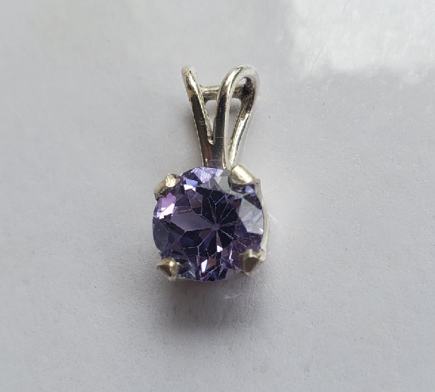 2.5ct Tanzanite Pendant - Image 2