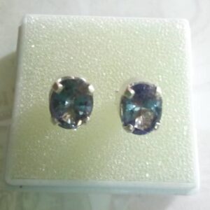 1.6 ct Tanzanite Earings