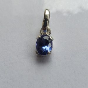 1.05ct Tanzanite Pendant