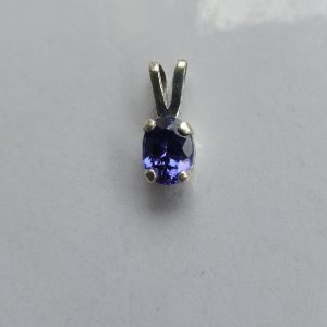1.05ct Tanzanite Pendant