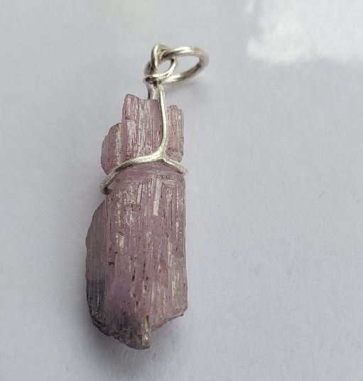 Raw pink Tanzanite